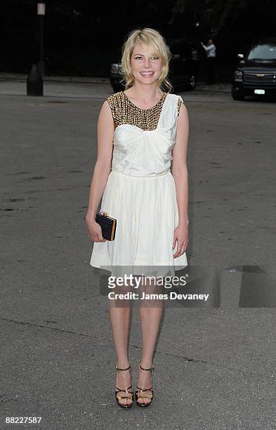 Michelle Williams attends the 2009 Fresh Air Fund Salute To American Heroes at Tavern On The Green on June 4, 2009 in New York City.