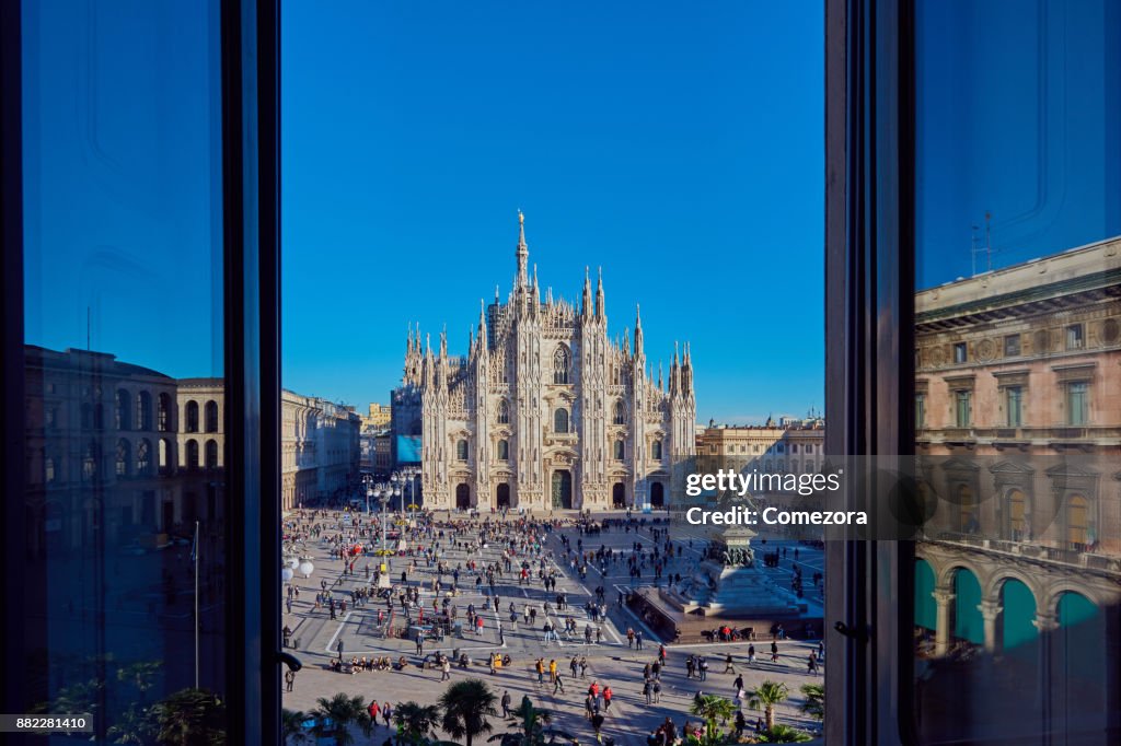 Milan Piazza Del Duomo, Duomo Di Milano, Italy
