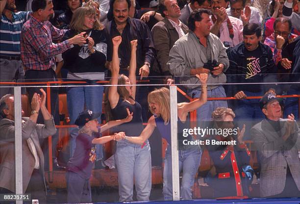 American actress Goldie Hawn celebrates with her children Wyatt Russell and future actress Kate Hudson , while Former US President Ronald Reagan and...