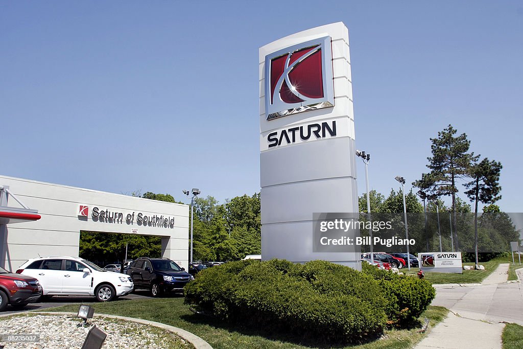 GM Sells Saturn Brand To Penske Automotive Group