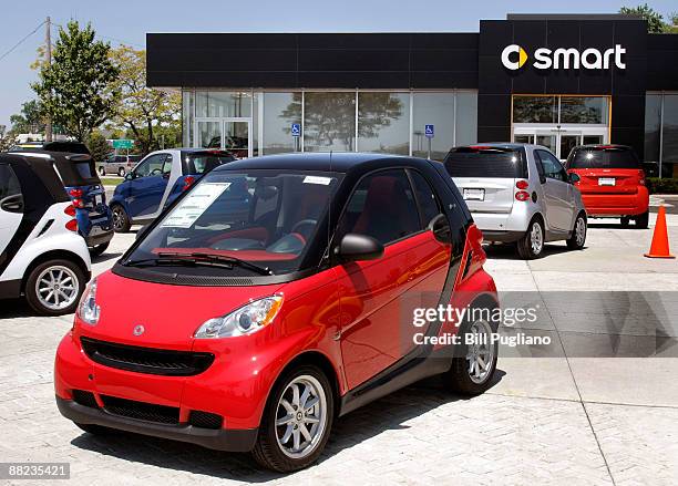 Car dealership is shown June 5, 2009 in Bloomfield Hills, Michigan. General Motors announced today that they have reached a tentative agreement to...