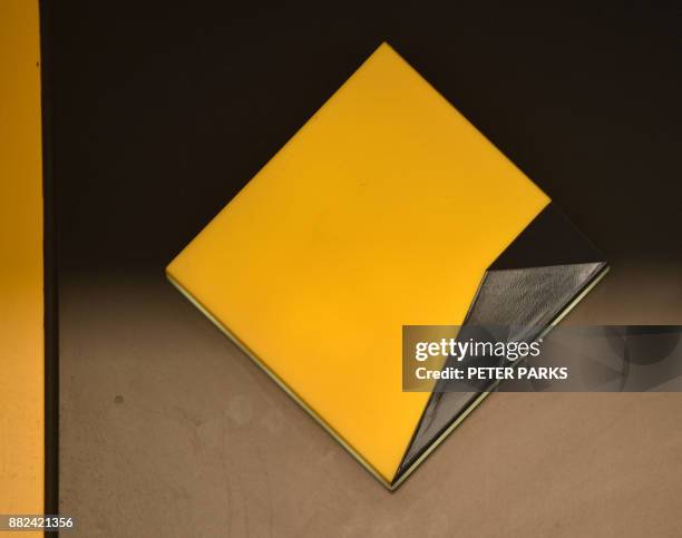 This photo taken in Sydney on November 30, 2017 show the logo of the Commonwealth Bank, one of the "big four" Australian banks. - A wide-ranging...