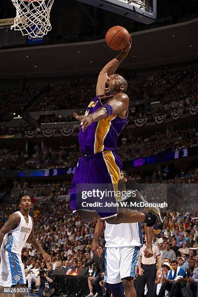 Playoffs: Los Angeles Lakers Kobe Bryant in action, dunk vs Denver Nuggets. Game 6. Denver, CO 5/29/2009 CREDIT: John W. McDonough