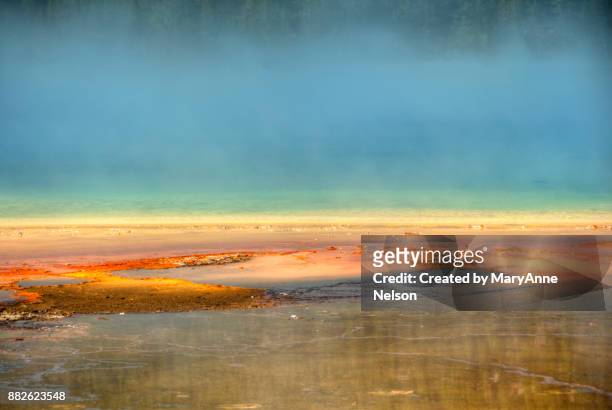 wonderous colors and steam at prismatic - thermophile stockfoto's en -beelden