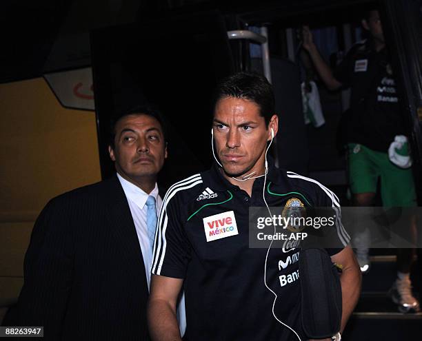 Mexico's player, Argentinian Guillermo Franco , arrives at Cuscatlan Stadium in San Salvador on June 5, 2009. El Salvador will face Mexico on June 6...