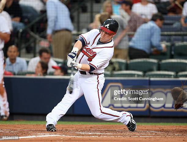 Nate McLouth of the Atlanta Braves hits against the Milwaukee Brewers at Turner Field on June 5, 2009 in Atlanta, Georgia.