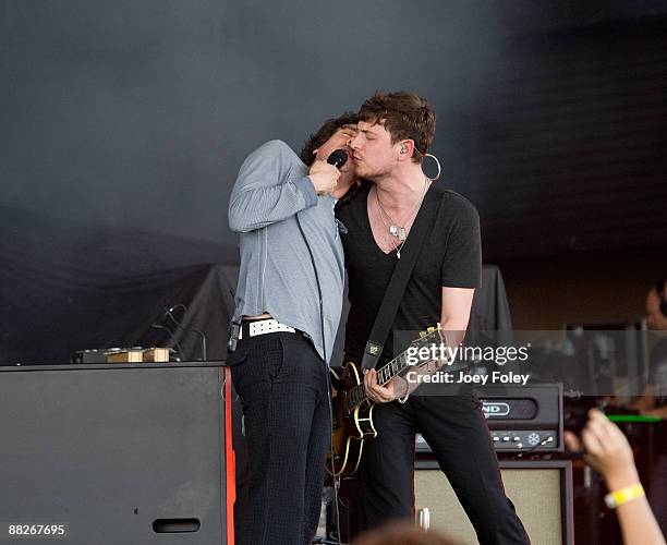 Gary Lightbody and Nathan Connolly of Snow Patrol perform at the Verizon Wireless Music Center on June 5, 2009 in Noblesville, Indiana.