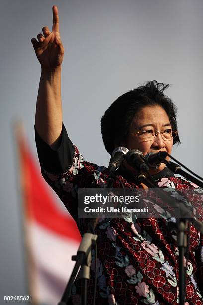 Megawati Soekarnoputri Photos and Premium High Res Pictures - Getty Images