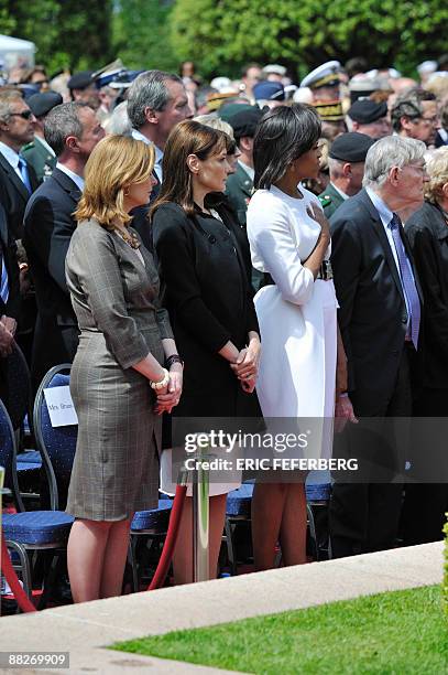 British First Lady Sarah Brown, French First Lady Carla Bruni-Sarkozy, US First Lady Michelle Obama and US President Barack Obama's uncle Charlie...