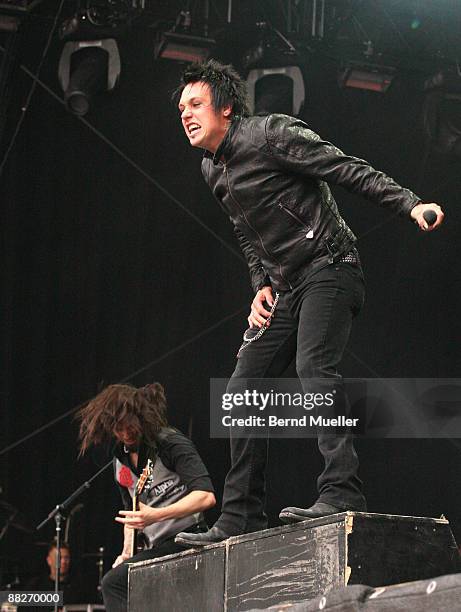 Jerry Horton and Jacoby Shaddix of Papa Roach perform on stage on day two of Rock Im Park at Frankenstadion on June 6, 2009 in Nuremberg, Germany.