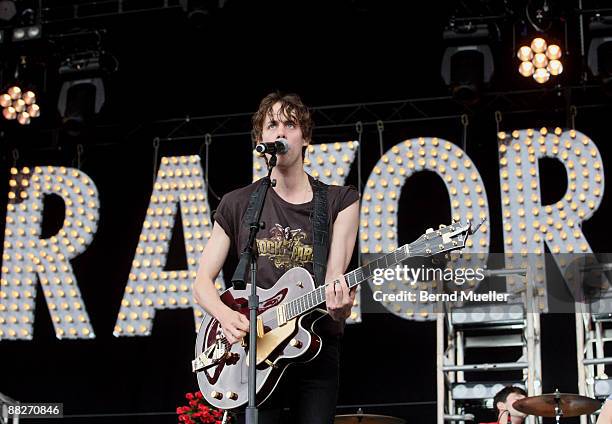 Johnny Borrell of Razorlight perform on stage on day 2 of Rock Im Park at Frankenstadion on June 6, 2009 in Nuremberg, Germany.