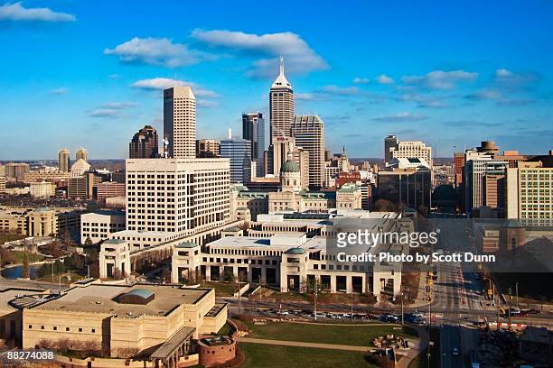 downtown indianapolis, capitol, state museum - indiana stock-fotos und bilder
