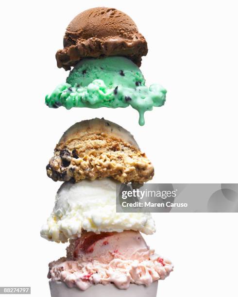 5 scoops of ice cream, 5 flavors - 数個の物 ストックフォトと画像