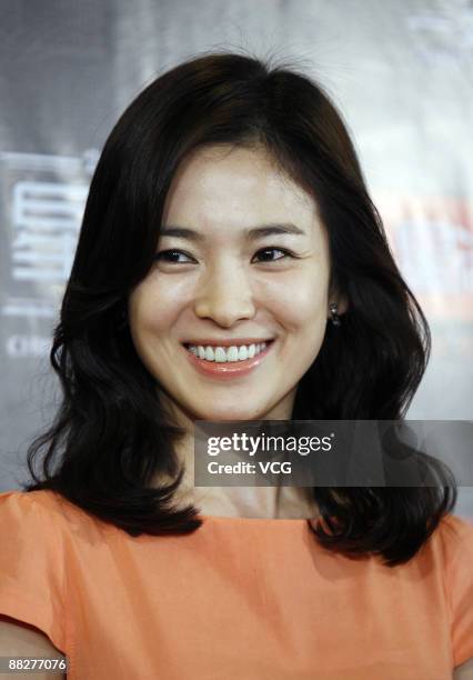 South Korean star Song Hye Kyo attends the 2009 China Fashion Awards on June 6, 2009 in Beijing, China.