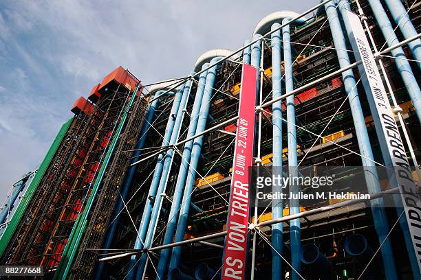 General view of the Georges Pompidou center on June 7, 2009 in Paris, France. Obama and his family were enjoying a day of sightseeing in Paris, after...