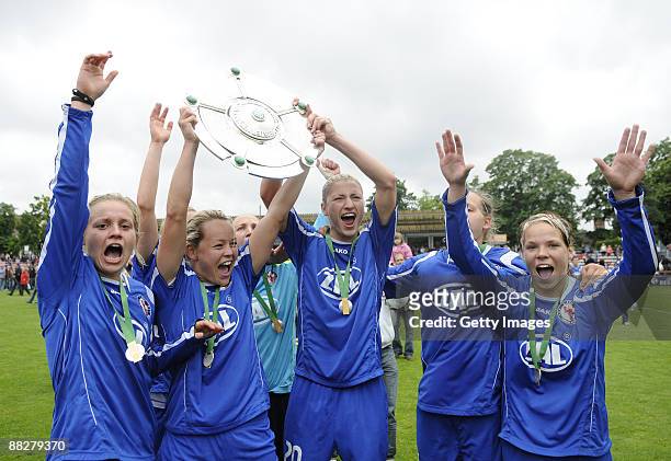 Essi Sainio, Leni Larsen Kaurin, Gaelle Thalmann, Bianca Schmidt, Babett Peter, Monique Krschowski celebrate with the trophy after the Women...