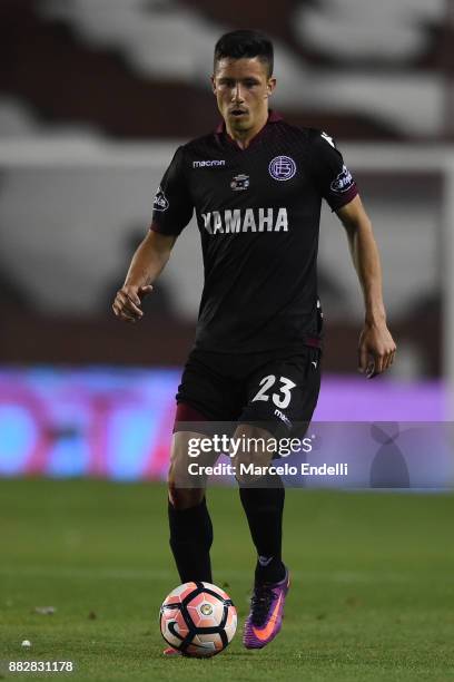 Rolando Garcia Guerreño of Lanus drives the ball during the second leg match between Lanus and Gremio as part of Copa Bridgestone Libertadores 2017...