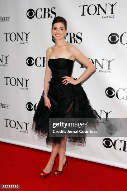 Actress Anne Hathaway attends the 63rd Annual Tony Awards at Radio City Music Hall on June 7, 2009 in New York City.