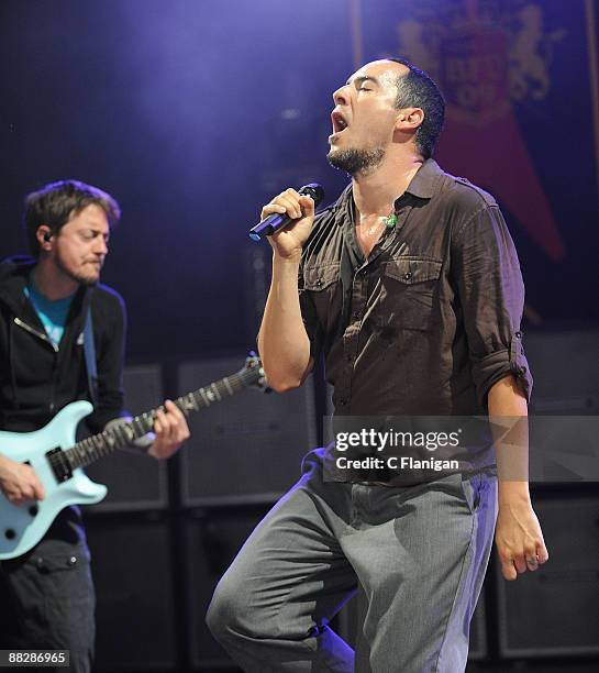 Tim Mahoney Singer Tim Mahoney Musician Photos and Premium High Res Pictures - Getty Images