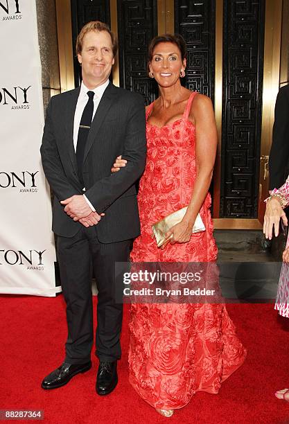 Actor Jeff Daniels and wife Kathleen Treado attend the 63rd Annual Tony Awards at Radio City Music Hall on June 7, 2009 in New York City.