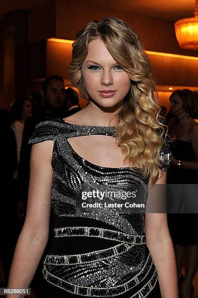 Singer Taylor Swift attends the 2009 GRAMMY Salute To Industry Icons honoring Clive Davis at the Beverly Hilton Hotel on February 7, 2009 in Beverly...