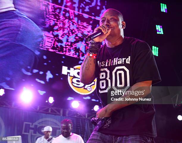 Maino performs during HOT 97 Summer Jam 2009 at Giants Stadium on June 7, 2009 in East Rutherford, New Jersey.