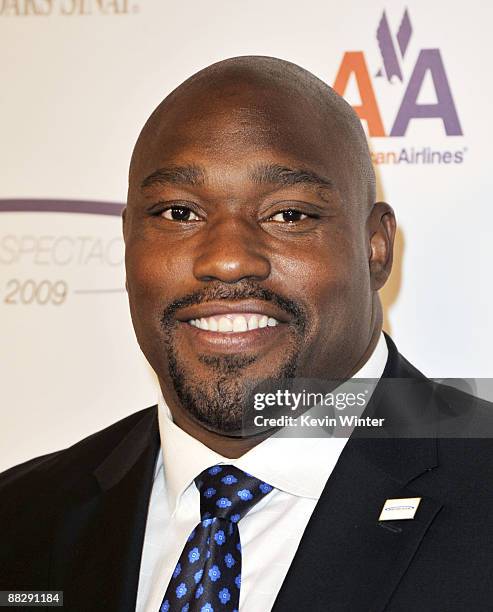 Former NFL Player Warren Sapp arrives at the Cedars-Sinai Medical Center's 24th Annual Sports Spectacular at the Century Plaza Hotel on June 7, 2009...