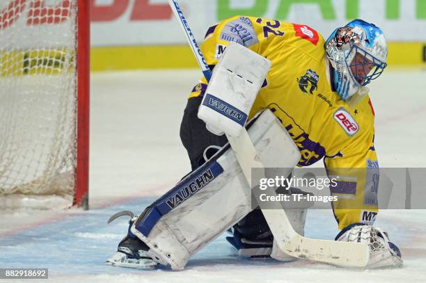 Dimitri Paetzold of Krefeld Pinguine controls the ball during the DEL match between Iserlohn Roosters and Krefeld Pinguine on November 24, 2017 in...