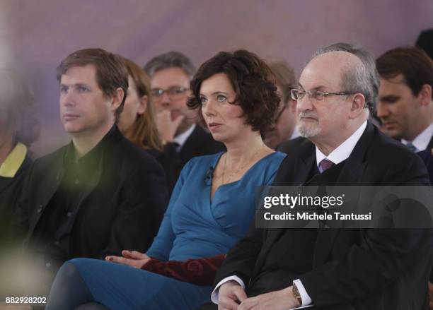 Book-writers and authors Salman Rushdie, Eva Menasse and Daniel Kehlmann arrive to the Bellevue Forum meeting on theme " Die Freiheit des Denkens in...