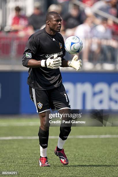 Goalkeeper Donovan Ricketts of the Los Angeles Galaxy controls the ball during the match against the Toronto FC at BMO Field on June 6, 2009 in...