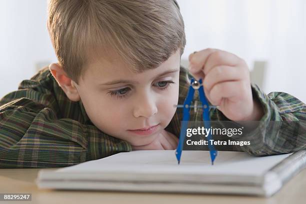 Children Using Compass Compass For Kids Drawing Photos and Premium High Res Pictures - Getty ...