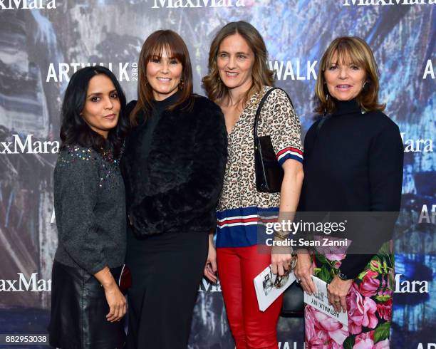 Guests attend the 2017 ARTWALK NY Benefiting Coalition for the Homeless at Spring Studios on November 29, 2017 in New York City.