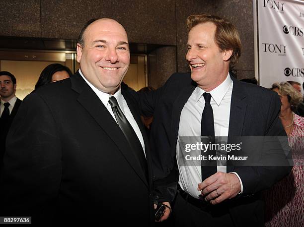 James Gandolfini and Jeff Daniels attend the 63rd Annual Tony Awards at Radio City Music Hall on June 7, 2009 in New York City.