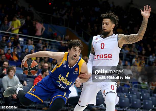 Alexey Shved, #1 of Khimki Moscow Region competes with Daniel Hackett, #0 of Brose Bamberg in action during the 2017/2018 Turkish Airlines EuroLeague...