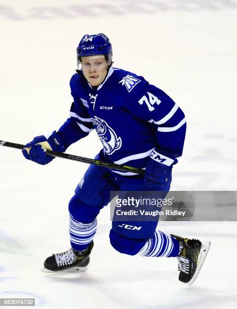 Owen Tippett of the Mississauga Steelheads skates during an OHL game against the Niagara IceDogs at the Meridian Centre on November 25, 2017 in St...