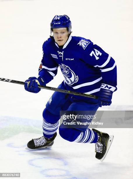 Owen Tippett of the Mississauga Steelheads skates during an OHL game against the Niagara IceDogs at the Meridian Centre on November 25, 2017 in St...