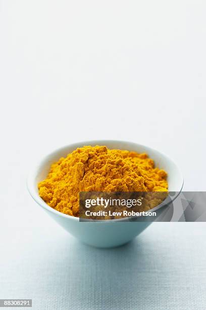 bowl of turmeric - açafrão da índia imagens e fotografias de stock