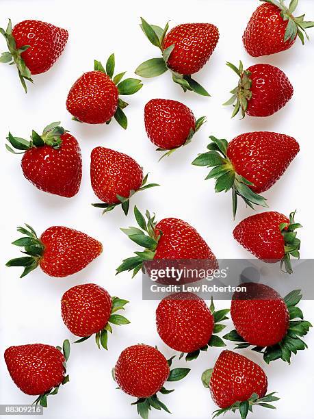 strawberries - strawberries stock pictures, royalty-free photos & images