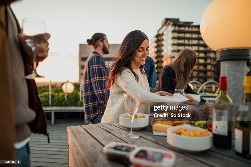 パーティー フードを拾う
