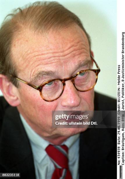 Jurist, Politiker, D Justizminister Brandenburg - Porträt