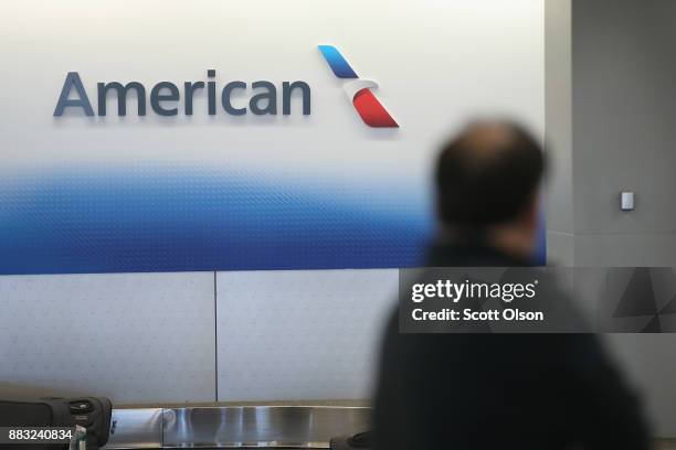 Am Check In American Airlines Check In Photos and Premium High Res Pictures - Getty ...
