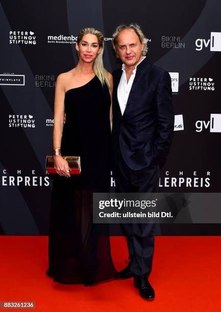 Kiki Viebrock; Uwe Ochsenknecht beim Deutschen Schauspielerpreis 2016 im Zoo Palast Berlin am