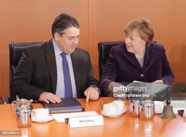 Berlin, Bundeskanzleramt, Kabinettssitzung, Thema: Asyl- und Flüchtlingspolitik, Foto: Sigmar Gabriel, Bundesminister für Wirtschaft und Energie,...