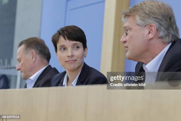 Berlin, Bundespressekonferenz, Thema: Auswertung des Landtagswahljahres 2016, Foto: Georg Pazderski, Spitzenkandidat Abgeordnetenhauswahl Berlin,...