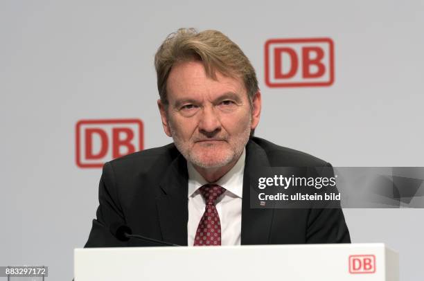 Berlin, Bilanzpressekonferenz, Dr. Volker Kefer, stellvertretender Vorstandsvorsitzender der Deutschen Bahn AG und Vorstand des erweiterten Ressorts...