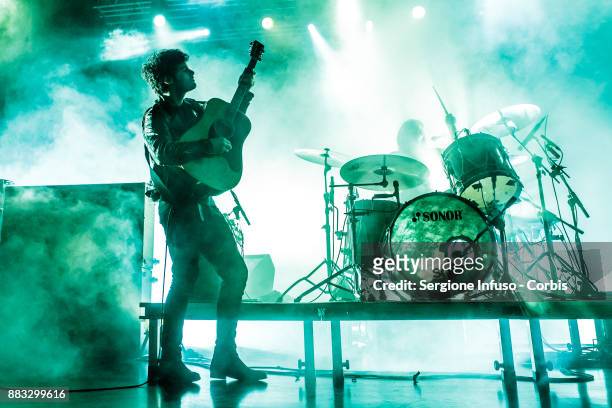 Robert Levon Been and Leah Shapiro of Black Rebel Motorcycle Club performs on stage on November 30, 2017 in Milan, Italy.
