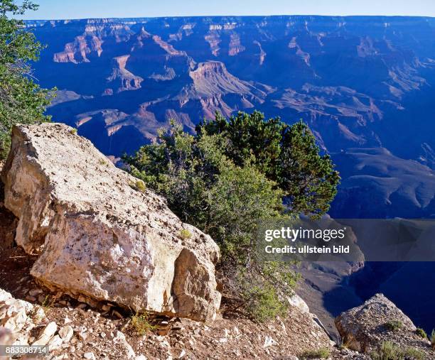 Spektakulaere Naturlandschaft, der Mather Point, am South Rim im Grand Canyon des Colorado River in Arizona USA