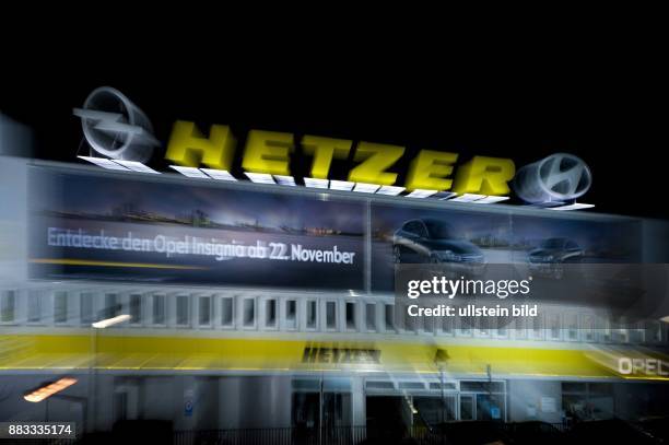 Berlin - Berlin: Autohaus Opel Hetzer -