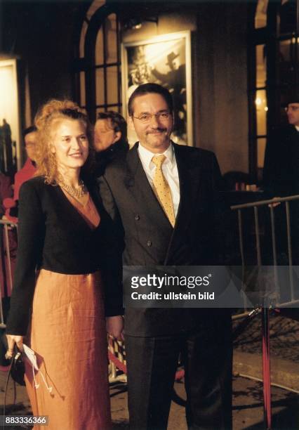 Politiker, SPD, D Ministerpräsident von Brandenburg mit seiner Freundin Jeanette Jesorka