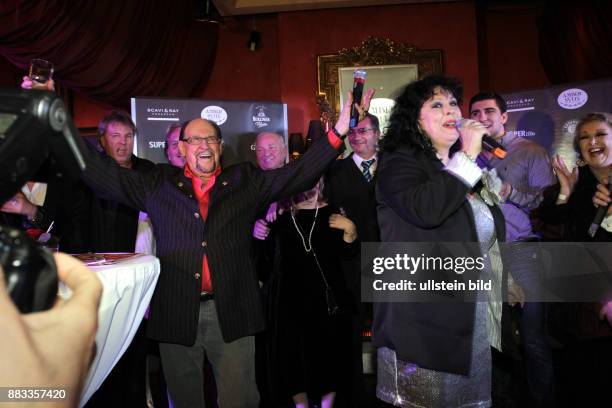 Koefer, Herbert - Schauspieler, D - mit Ehefrau Heike zum 90. Geburtstag in der Amber Suite in Berlin -